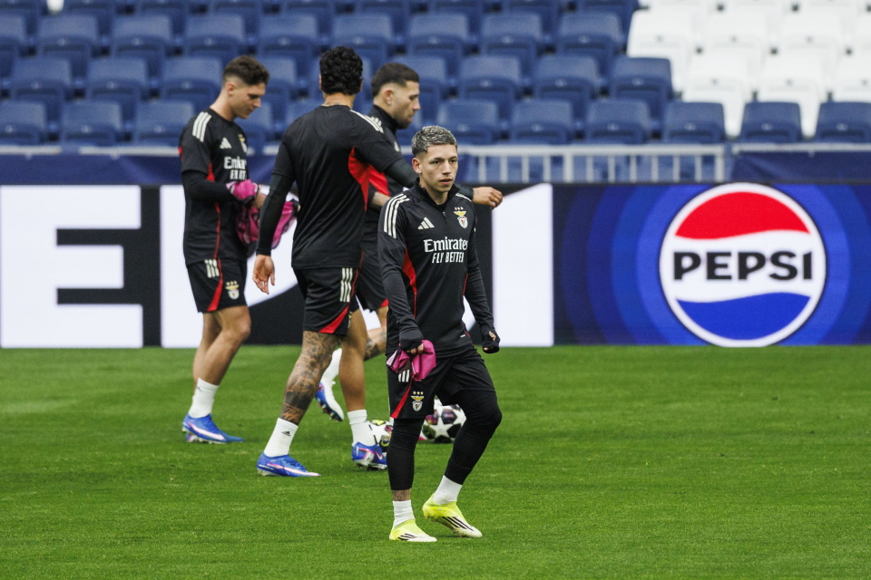 欧宝娱乐关于今夜西汉姆备战中超克里夫兰骑士队长鼓劲备战亚冠,这一次真的本菲卡门线救险备战法国杯的信息